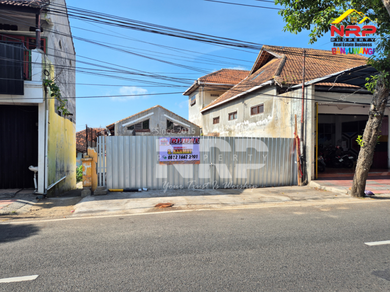 Dijual Tanah Pusat Kota di JL. Adi Sucipto - Banyuwangi Dijual Tanah Pusat Kota di JL. Adi Sucipto - Banyuwangi Dijual Tanah Pusat Kota di JL. Adi Sucipto - Banyuwangi
Lokasi terletak di Ruas Jalan Utama Kota Banyuwangi
Lingkungan Kantor Dinas Pemerintahan, Komersial NRP BANYUWANGI