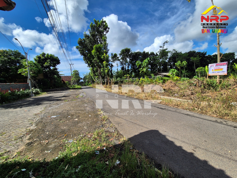 Dijual Tanah Sangat Luas sudah kering di Dadapan - Banyuwangi  Dijual Tanah Sangat Luas sudah kering di Dadapan - Banyuwangi  Dijual Tanah Sangat Luas sudah kering di Dadapan - Banyuwangi&nbsp;
Dekat dengan kawasan wisata Banyuwangi Park,Dekat dengan Fasilitas Pendidikan ternama NRP BANYUWANGI