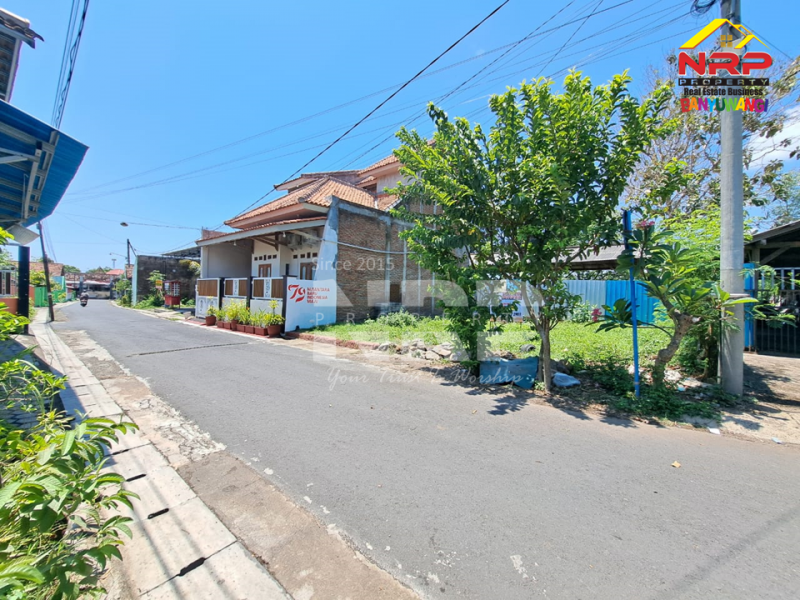Dijual Tanah Siap Bangun Dekat dengan SMPN 2 Banyuwangi  Dijual Tanah Siap Bangun Dekat dengan SMPN 2 Banyuwangi  Dijual Tanah Siap Bangun Dekat dengan SMPN 2 Banyuwangi&nbsp;
Lokasi sangat strategis Untuk Ruang Usaha atau Hunian
Dekat dengan Pusat Bisnis dan Fasilitas NRP BANYUWANGI