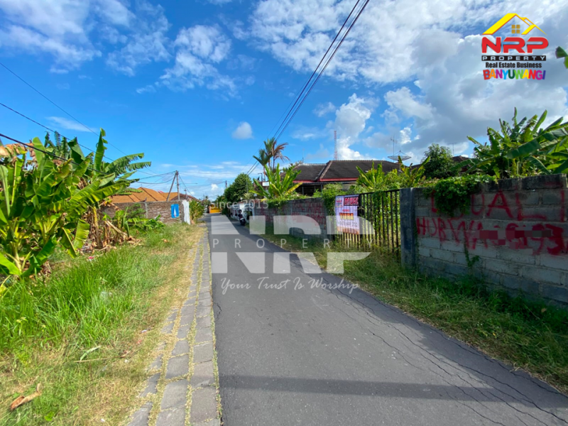 Dijual Tanah Siap Bangun Di Kebalenan - Banyuwangi  Dijual Tanah Siap Bangun Di Kebalenan - Banyuwangi  Dijual Tanah Siap Bangun Di Kebalenan - Banyuwangi&nbsp;
Dekat dengan kantor pemerintahan,&nbsp; fasilitas pendidikan, perbelanjaan, transportasi NRP BANYUWANGI