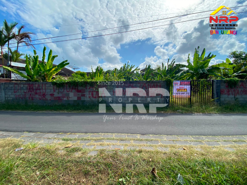 Dijual Tanah Siap Bangun Di Kebalenan - Banyuwangi  Dijual Tanah Siap Bangun Di Kebalenan - Banyuwangi  Dijual Tanah Siap Bangun Di Kebalenan - Banyuwangi&nbsp;
Dekat dengan kantor pemerintahan,&nbsp; fasilitas pendidikan, perbelanjaan, transportasi NRP BANYUWANGI