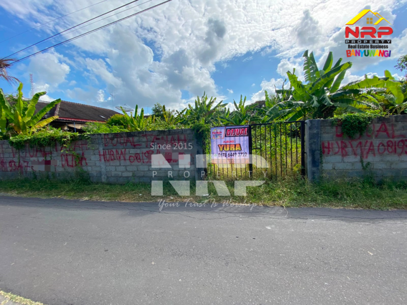 Dijual Tanah Siap Bangun Di Kebalenan - Banyuwangi  Dijual Tanah Siap Bangun Di Kebalenan - Banyuwangi  Dijual Tanah Siap Bangun Di Kebalenan - Banyuwangi&nbsp;
Dekat dengan kantor pemerintahan,&nbsp; fasilitas pendidikan, perbelanjaan, transportasi NRP BANYUWANGI