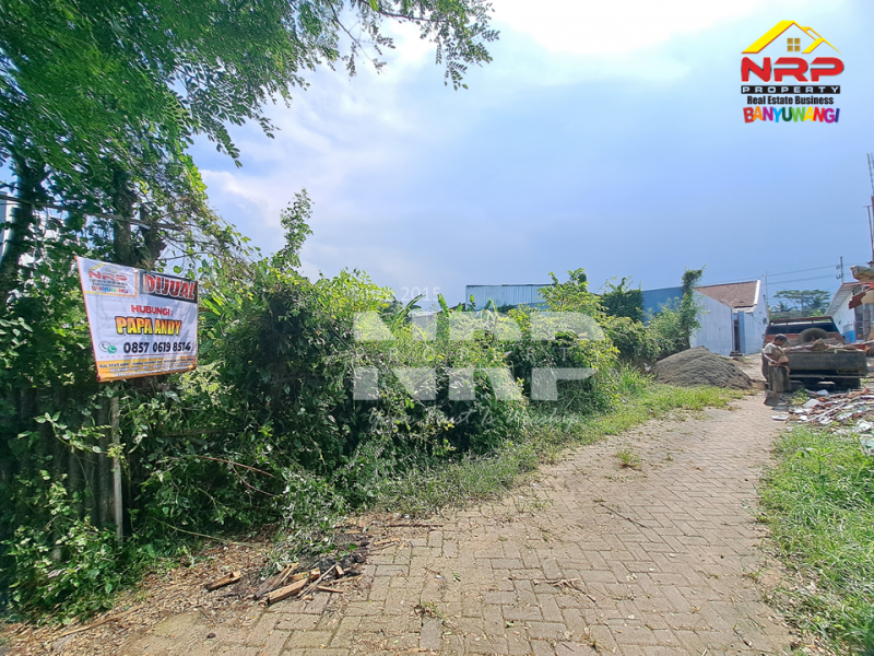 DIJUAL TANAH SIAP BANGUN DI KEBALENAN - BANYUWANGI  DIJUAL TANAH SIAP BANGUN DI KEBALENAN - BANYUWANGI  DIJUAL TANAH SIAP BANGUN DI KEBALENAN - BANYUWANGI&nbsp;
Lokasi premium, akses mudah, cocok untuk rumah tinggal atau investasi. Legalitas aman, siap NRP BANYUWANGI