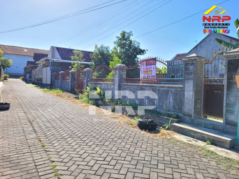 Dijual Tanah Siap Bangun di Sukowidi Banyuwangi   Dijual Tanah Siap Bangun di Sukowidi Banyuwangi   Dijual Tanah Siap Bangun di Sukowidi Banyuwangi&nbsp;&nbsp;
Tanah luas, dekat kawasan vila dan perhotelan, akses jalan perkampungan paving.&nbsp;

Luas NRP BANYUWANGI
