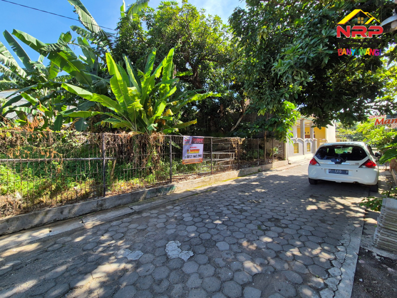 Dijual Tanah Siap Bangun di Tukangkayu - Banyuwangi  Dijual Tanah Siap Bangun di Tukangkayu - Banyuwangi  Dijual Tanah Siap Bangun di Tukangkayu - Banyuwangi&nbsp;
Sangat strategis depan MIN SOBO Banyuwangi, Dekat dengan sentra bisnis dan kuliner Jl. NRP BANYUWANGI