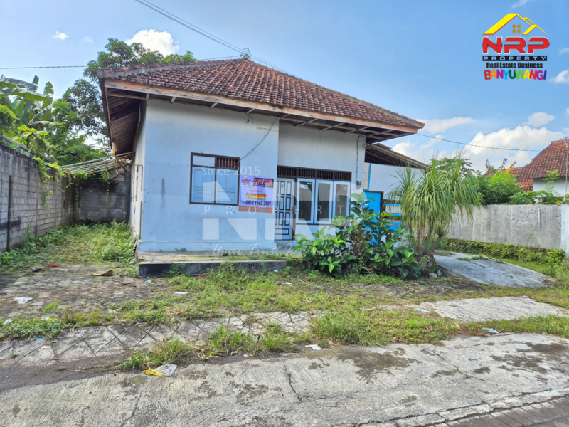Dijual Tanah Strategis 30 meter dari Jl.Utama Wahid Hasyim, Genteng - Banyuwangi  Dijual Tanah Murah di Genteng Banyuwangi  Dijual Tanah Strategis 30 meter dari Jl.Utama Wahid Hasyim, Genteng - Banyuwangi&nbsp;
Depan SMA NEGERI 1 GENTENG, Dekat dengan RTH Maroon, Dekat dengan NRP BANYUWANGI