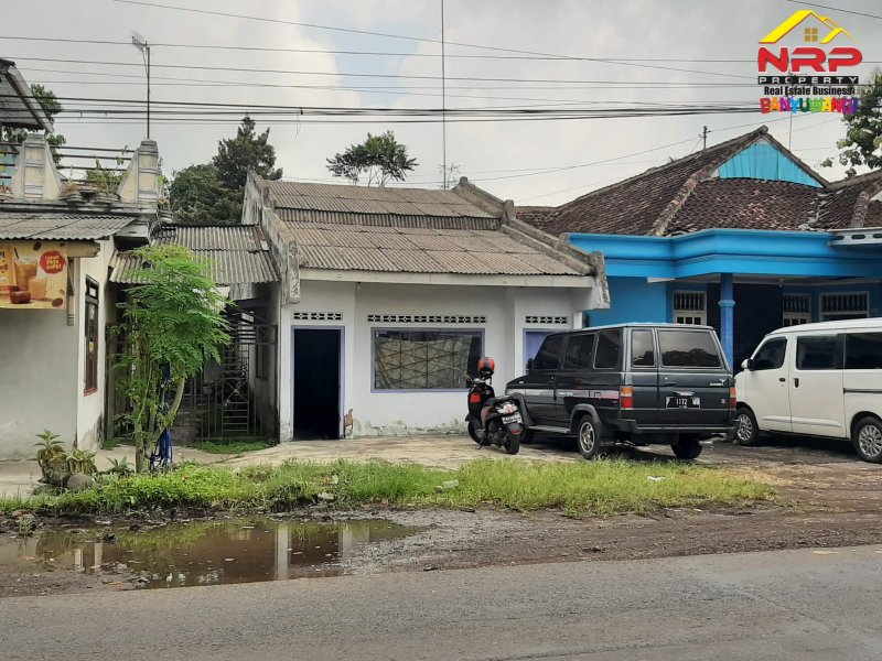 Dijual Tanah Strategis Bonus Bangunan di Jalan Provinsi Lemabang Dewo, Rogojampi - Banyuwangi Dijual Tanah Strategis Bonus Bangunan di Jalan Provinsi Lemabang Dewo, Rogojampi - Banyuwangi Dijual Tanah Strategis Bonus Bangunan di Jalan Provinsi Lemabang Dewo, Rogojampi - Banyuwangi
Terletak di kawasan kuliner sangat cocok untuk ruang usaha rumah NRP BANYUWANGI