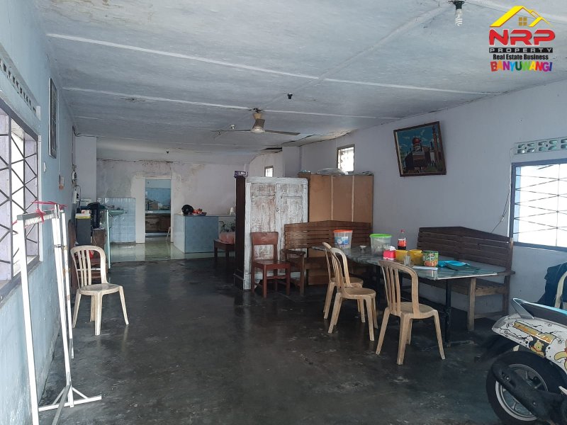 Dijual Tanah Strategis Bonus Bangunan di Jalan Provinsi Lemabang Dewo, Rogojampi - Banyuwangi Dijual Tanah Strategis Bonus Bangunan di Jalan Provinsi Lemabang Dewo, Rogojampi - Banyuwangi Dijual Tanah Strategis Bonus Bangunan di Jalan Provinsi Lemabang Dewo, Rogojampi - Banyuwangi
Terletak di kawasan kuliner sangat cocok untuk ruang usaha rumah NRP BANYUWANGI