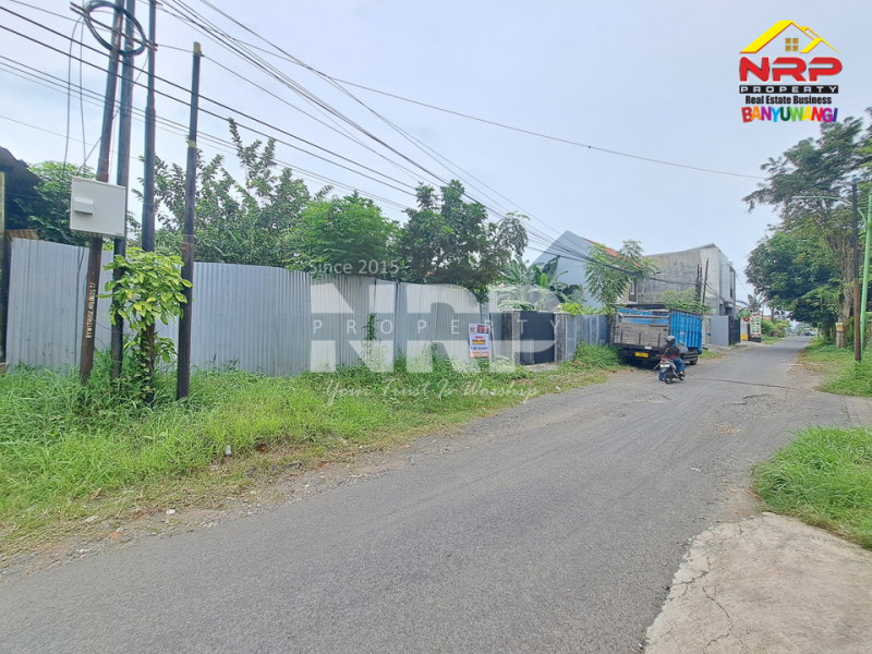 Dijual Tanah Strategis di Barat Kantor Bupati  Banyuwangi Dijual Tanah Strategis di Barat Kantor Bupati  Banyuwangi Dijual Tanah Strategis di Barat Kantor Bupati&nbsp; Banyuwangi
Sangat Cocok untuk Rumah Kos Pegawai, Home Stay,&nbsp; Hunian Pribadi dan Ruang Usaha NRP BANYUWANGI