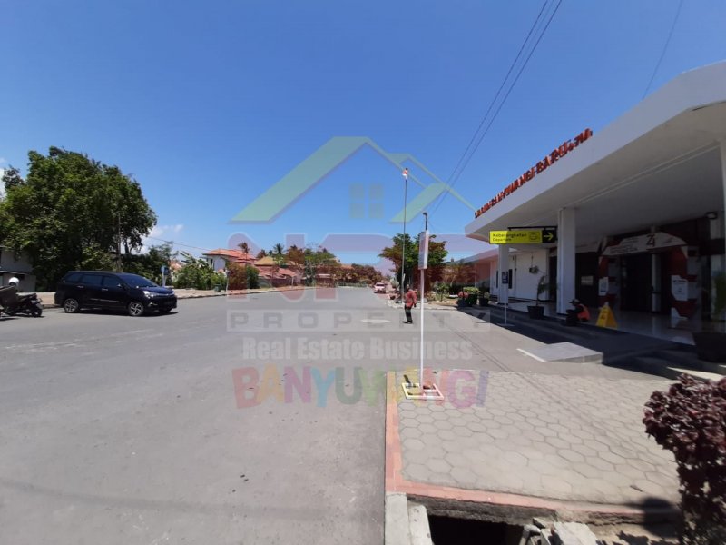 Dijual Tanah Strategis di Depan Stasiun Kreta Api Ketapang  - Banyuwangi Dijual Tanah Strategis di Depan Stasiun Kreta Api Ketapang  - Banyuwangi Dijual Tanah Strategis di Depan Stasiun Kreta Api Ketapang&nbsp; - Banyuwangi
Sangat Cocok Untuk Resto, Home Stay, Gues house, Rumah Kos dan Lainnya ( Jika di NRP BANYUWANGI