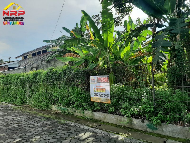 Dijual Tanah Strategis di Jl. Ikan Wijinongko - Banyuwangi Dijual Tanah Strategis di Jl. Ikan Wijinongko - Banyuwangi Dijual Tanah Strategis di Jl. Ikan Wijinongko - Banyuwangi
Lokasi Sangat Strategis dekat dengan Fasilitas Pendidikan, Pusat Bisnis, dan Perbelanjaan

Luas NRP BANYUWANGI