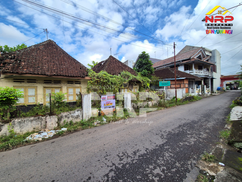 Dijual Tanah Strategis di Rogojampi - Banyuwangi  Dijual Tanah Strategis di Rogojampi - Banyuwangi  Dijual Tanah Strategis di Rogojampi - Banyuwangi&nbsp;
Terletak 100 meter dari Jl. raya rogojampi , kawasan bisnis dan centra kuliner di NRP BANYUWANGI