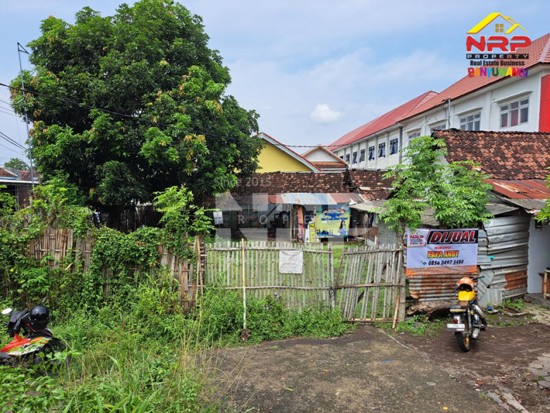 Dijual Tanah Strategis Di Tepi Jalan Brawijaya Banyuwangi Dijual Tanah Strategis Di Tepi Jalan Brawijaya Banyuwangi Dijual Tanah Strategis Di Tepi Jalan Brawijaya Banyuwangi
Lokasi Di Ruas Jalan Double W Brawijaya Banyuwangi
Dekat dengan fasilitas pendidikan, perbelanjaan, NRP BANYUWANGI