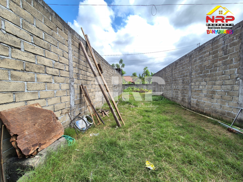 Dijual Tanah Strategis di tepi Pantai Marina Boom Banyuwangi  Jual tanah banyuwangi kota dekat pantai marina boom  Dijual Tanah Strategis di tepi Pantai Marina Boom Banyuwangi&nbsp;
Mobilitas 24 jam, berada dikawasan plengsengan fish market.&nbsp;

Luas Tanah : 452 NRP BANYUWANGI