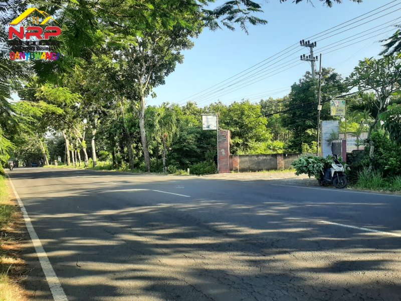 Dijual Tanah Strategis Ditepi Jln Raden Wijaya - Banyuwangi Dijual Tanah Strategis Ditepi Jln Raden Wijaya - Banyuwangi Dijual Tanah Strategis Ditepi Jln Raden Wijaya - Banyuwangi
Sangat Cocok Untuk Pabrik/Industri, Kompleks Ruko/ Cluster, Gudang, Expedisi dan Bangunan NRP BANYUWANGI