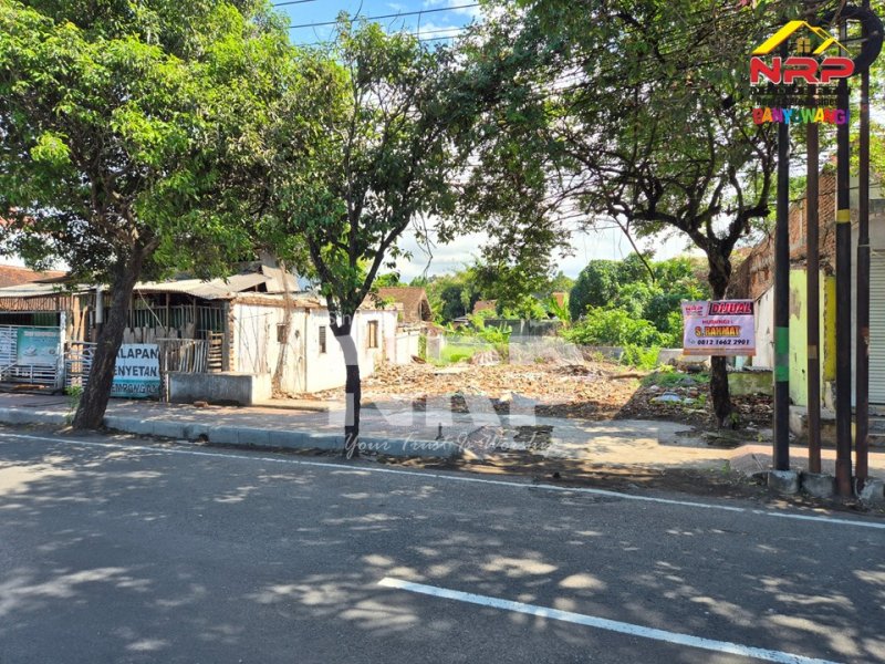 Dijual Tanah  Strategis Tepi Jalan Jl. S. Parman - Banyuwangi Dijual Tanah  Strategis Tepi Jalan Jl. S. Parman - Banyuwangi Dijual Tanah&nbsp; Strategis Tepi Jalan Jl. S. Parman - Banyuwangi

Cocok Untuk Dibangun Resto/Cafe,&nbsp; Perbankkan, Perkantoran, Dealer, Showroom dan NRP BANYUWANGI
