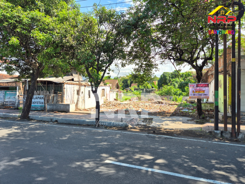 Dijual Tanah  Strategis Tepi Jalan Jl. S. Parman - Banyuwangi Dijual Tanah  Strategis Tepi Jalan Jl. S. Parman - Banyuwangi Dijual Tanah&nbsp; Strategis Tepi Jalan Jl. S. Parman - Banyuwangi
Cocok Untuk Dibangun Resto/Cafe,&nbsp; Perbankkan, Perkantoran, Dealer, Showroom dan Usaha NRP BANYUWANGI