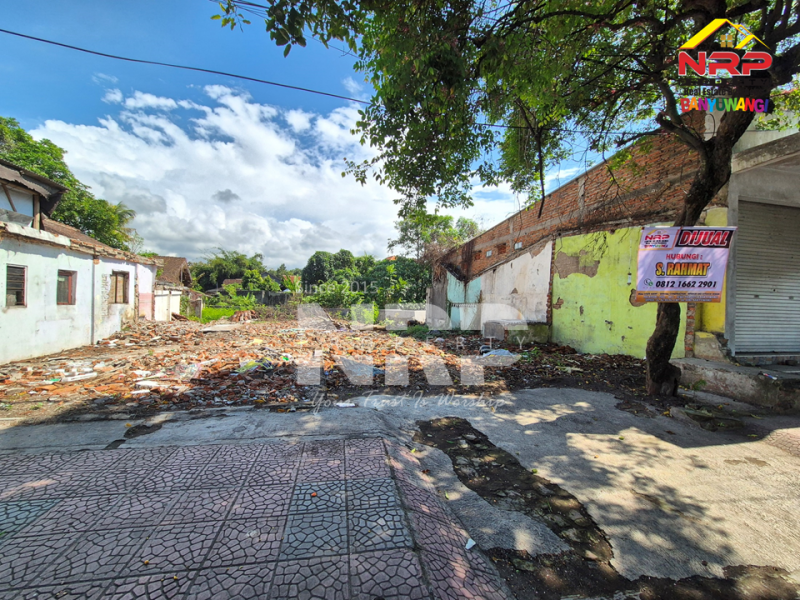 Dijual Tanah  Strategis Tepi Jalan Jl. S. Parman - Banyuwangi Dijual Tanah  Strategis Tepi Jalan Jl. S. Parman - Banyuwangi Dijual Tanah&nbsp; Strategis Tepi Jalan Jl. S. Parman - Banyuwangi
Cocok Untuk Dibangun Resto/Cafe,&nbsp; Perbankkan, Perkantoran, Dealer, Showroom dan Usaha NRP BANYUWANGI