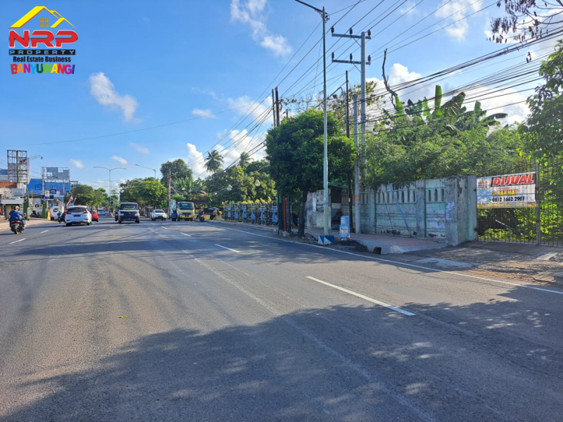 Dijual Tanah Strategis Tepi Jalan S. Parman Banyuwangi.  Dijual Tanah Strategis Tepi Jalan S. Parman Banyuwangi.  Dijual Tanah Strategis Tepi Jalan S. Parman Banyuwangi.
Dekat dengan Hotel Santika Banyuwangi, Terletak di Area Perumahan Elit Gardenia, Kawasan Bisnis dan NRP BANYUWANGI