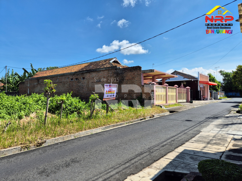 Dijual Tanah Strategis terletak  Jantung Kota Banyuwangi di Jl Singosari - Banyuwangi  Dijual Tanah Strategis terletak  Jantung Kota Banyuwangi di Jl Singosari - Banyuwangi  Dijual Tanah Strategis terletak&nbsp; Jantung Kota Banyuwangi di Jl Singosari - Banyuwangi&nbsp;
Cocok untuk investasi, hunian, rumah kos, homestay NRP BANYUWANGI