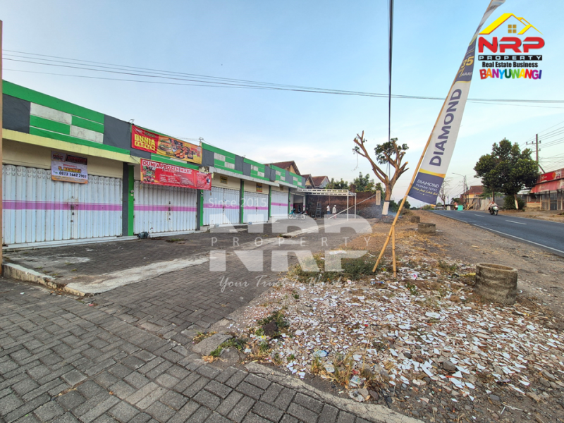 Dijual Toko Murah di Kembiritan - Genteng Banyuwangi  Dijual Toko Murah di Kembiritan - Genteng Banyuwangi  Dijual/Disewakan Toko Murah di Kembiritan - Genteng Banyuwangi&nbsp;
Lokasi Stategis dan berada dikawasan perumahan tepi jln kembiritan.&nbsp;
Cocok untuk NRP BANYUWANGI