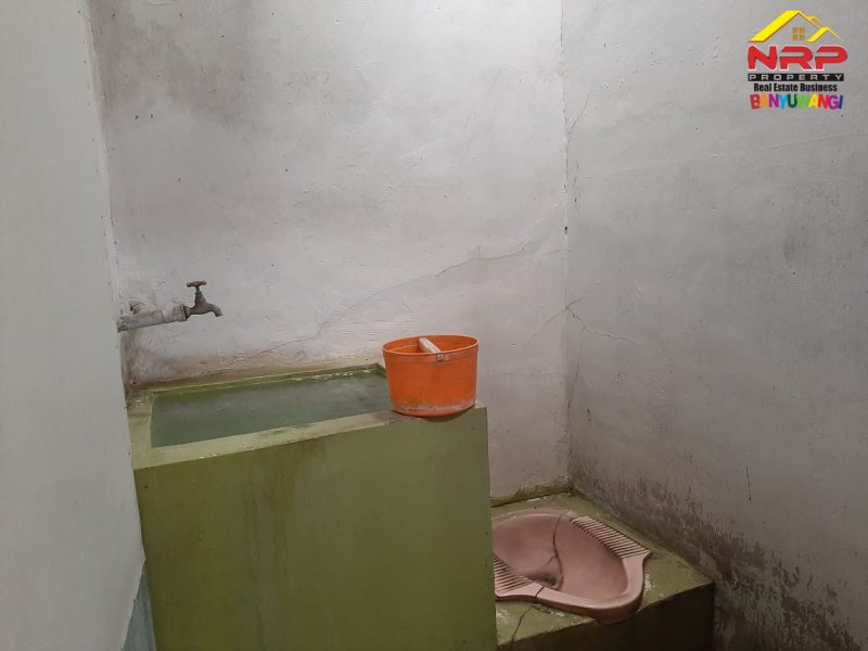 Dijual Toko Strategis di Pasar Pangklang Jl. Ikan Lumba - Lumba - Bwi Dijual Toko Strategis di Pasar Pangklang Jl. Ikan Lumba - Lumba - Bwi Dijual Toko Strategis di Pasar Pangklang Jl. Ikan Lumba - Lumba - Bwi
Cocok Untuk Ruang Usaha Cafe, Barber shop, Toko dll
Dilengkapi Legalitas dari NRP BANYUWANGI