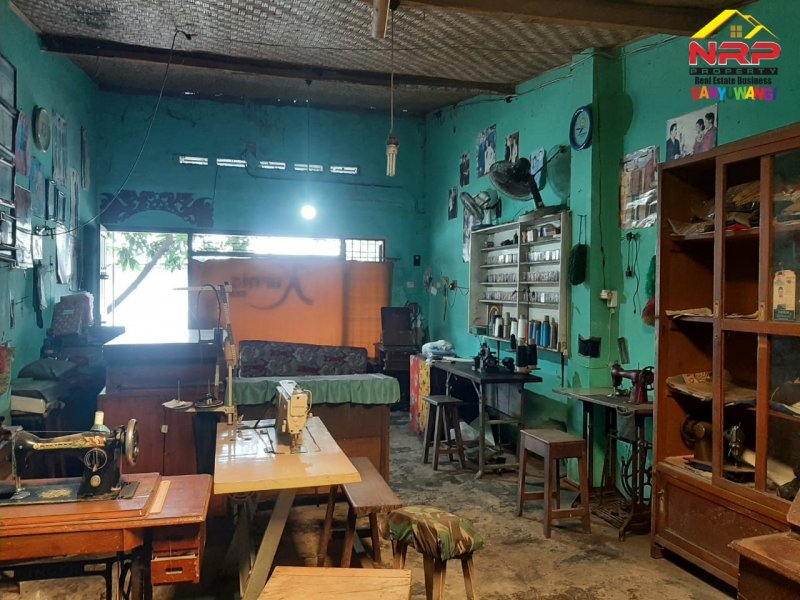 Dijual Toko Strategis di Pasar Pangklang Jl. Ikan Lumba - Lumba - Bwi Dijual Toko Strategis di Pasar Pangklang Jl. Ikan Lumba - Lumba - Bwi Dijual Toko Strategis di Pasar Pangklang Jl. Ikan Lumba - Lumba - Bwi
Cocok Untuk Ruang Usaha Cafe, Barber shop, Toko dll
Dilengkapi Legalitas dari NRP BANYUWANGI