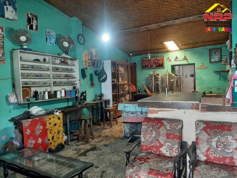 Dijual Toko Strategis di Pasar Pangklang Jl. Ikan Lumba - Lumba - Bwi Dijual Toko Strategis di Pasar Pangklang Jl. Ikan Lumba - Lumba - Bwi Dijual Toko Strategis di Pasar Pangklang Jl. Ikan Lumba - Lumba - Bwi
Cocok Untuk Ruang Usaha Cafe, Barber shop, Toko dll
Dilengkapi Legalitas dari NRP BANYUWANGI