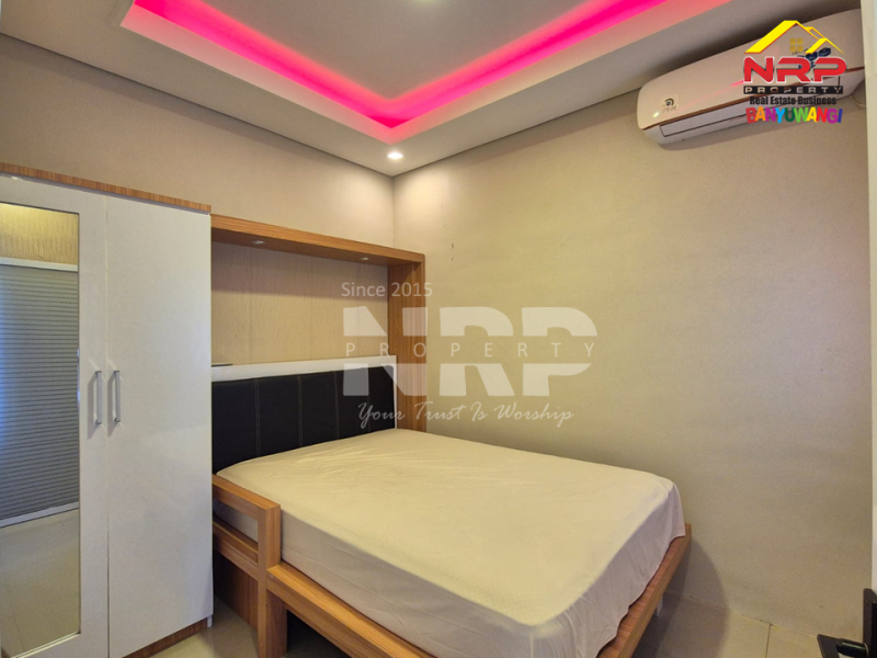 Dijual Vila Murah dengan View Pantai Di Ketapang - Banyuwangi Dijual Vila Murah dengan View Pantai Di Ketapang - Banyuwangi Dijual Villa Pribadi Full Prabot dengan View Pantai Di Ketapang - Banyuwangi
Lokasi Strategis Terletak di Dataran Tinggi. Akses Jl. Raya Situbondo NRP BANYUWANGI