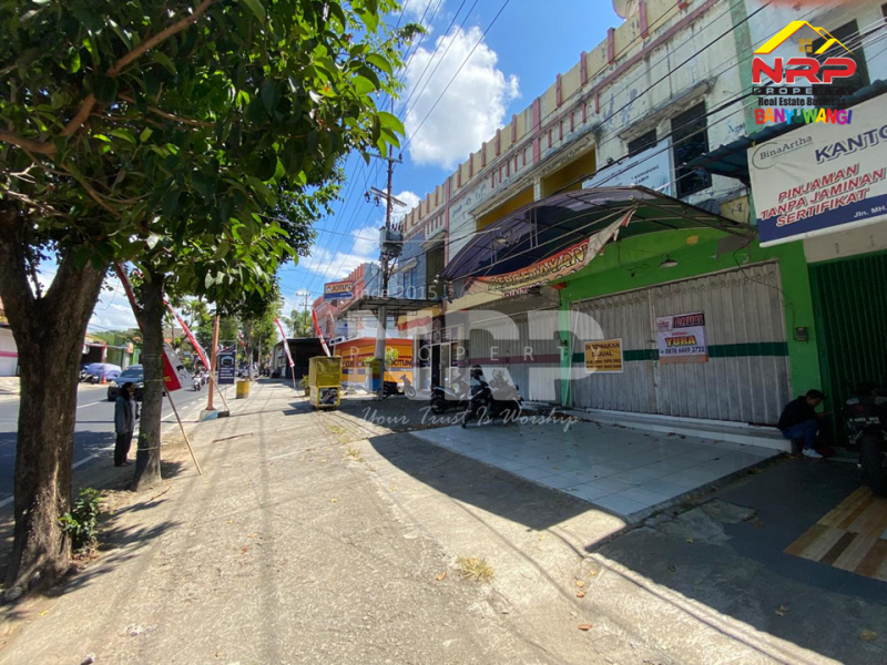 Dijual/Disewakan Ruko Prospek 2 Lantai ditepi Jl. MH Thamrin - Banyuwangi  Dijual/Disewakan Ruko Prospek 2 Lantai ditepi Jl. MH Thamrin - Banyuwangi  Dijual/Disewakan Ruko Prospek 2 Lantai ditepi Jl. MH Thamrin - Banyuwangi&nbsp;
Berada dikawasan bisnis aktif dan kompleks pertokoan banyuwangi

Luas Tanah NRP BANYUWANGI