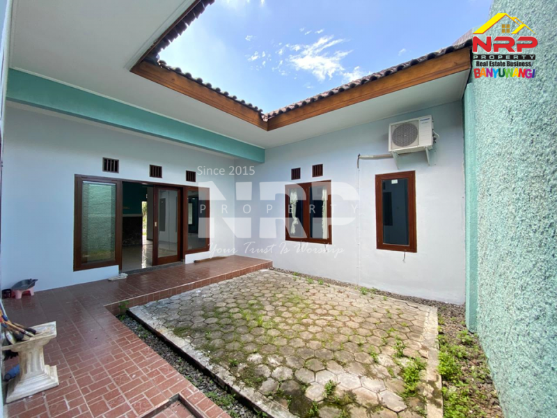 Dijual/Disewakan Rumah Premium di Perum. Mendut Regency - Banyuwangi  Dijual/Disewakan Rumah Premium di Perum. Mendut Regency - Banyuwangi  Dijual&nbsp;Rumah Premium di Perum. Mendut Regency - Banyuwangi&nbsp;
Hunian Exclusive terletak di Kawasan Perumahan Elit di Pusat Kota Banyuwangi

Luas NRP BANYUWANGI