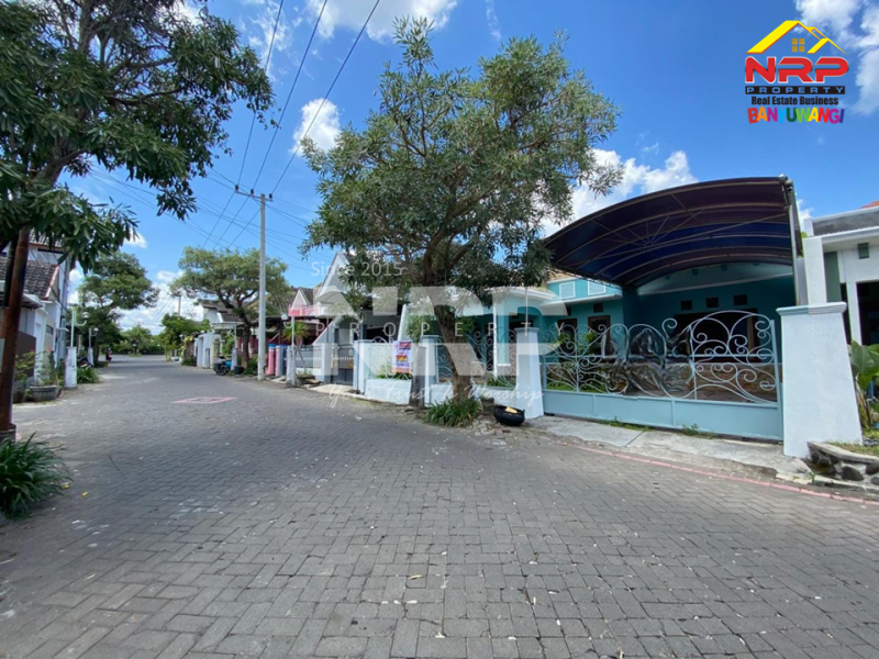 Dijual/Disewakan Rumah Premium di Perum. Mendut Regency - Banyuwangi  Dijual/Disewakan Rumah Premium di Perum. Mendut Regency - Banyuwangi  Dijual&nbsp;Rumah Premium di Perum. Mendut Regency - Banyuwangi&nbsp;
Hunian Exclusive terletak di Kawasan Perumahan Elit di Pusat Kota Banyuwangi

Luas NRP BANYUWANGI