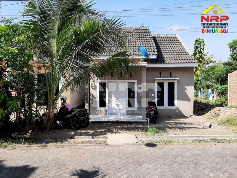 Dijual/Oper Kredit Rumah Cantik  Siap Huni Di Perum. Puri Brawijaya Banyuwangi Dijual/Oper Kredit Rumah Cantik  Siap Huni Di Perum. Puri Brawijaya Banyuwangi Dijual/Oper Kredit Rumah Cantik&nbsp; Siap Huni Di Perum. Puri Brawijaya Banyuwangi
Hunian Strategis Pusat Kota dengan Lingkungan sejuk, asri dan mudah NRP BANYUWANGI