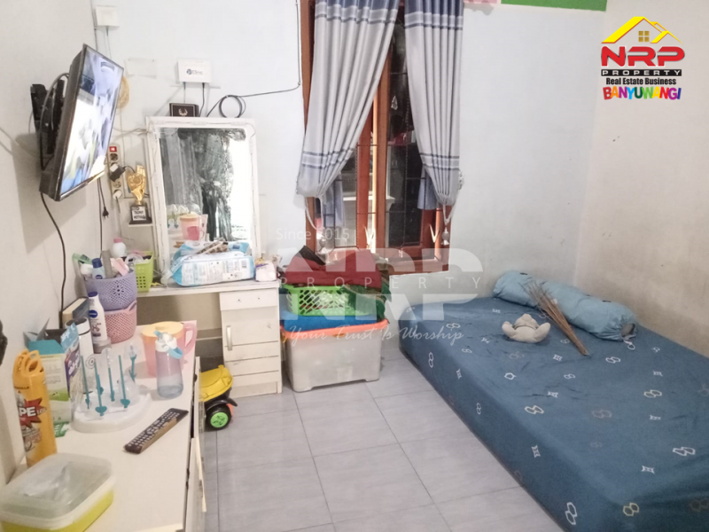 Dijual/Oper Kredit Rumah Pojok di Sobo - Banyuwangi  Rumah Oper kredit banyuwangi kota  Dijual/Oper Kredit Rumah Pojok di Sobo - Banyuwangi&nbsp;
Berada dikawasan Perumahan One Get Sistem.Dekat Fasilitas Pendidikan, Pebelanjaan, pertokoan dan NRP BANYUWANGI