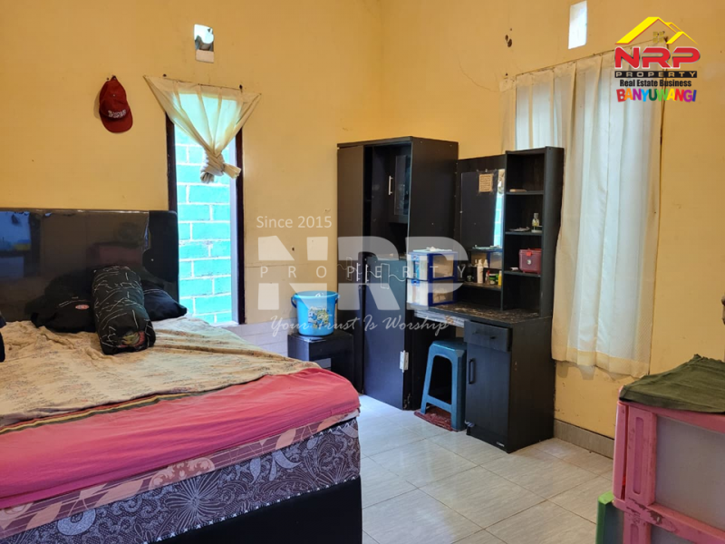 Dijual/Operkredit Rumah di Gajahmada, Singonegaran - Banyuwangi  Dijual/Operkredit Rumah di Gajahmada, Singonegaran - Banyuwangi  ijual/Operkredit Rumah di Gajahmada, Singonegaran - Banyuwangi&nbsp;
Rumah siap huni, angsuran murah, lokasinya strategis.&nbsp;

Luas Tanah 77 m2 SHM
Luas NRP BANYUWANGI