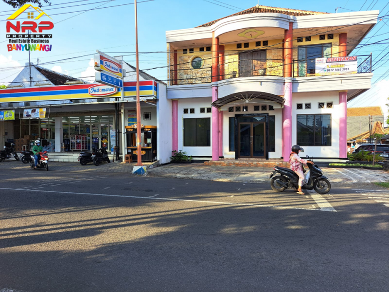 Disewa Murah Ruko Strategis 2 Lantai  di Jl. Letqol Istiqlal  - Bwi Disewa Murah Ruko Strategis 2 Lantai  di Jl. Letqol Istiqlal  - Bwi isewa Murah Ruko Strategis 2 Lantai&nbsp; di Jl. Letqol Istiqlal&nbsp; - Bwi
Terletak di Kawasan bisnis aktif, dekat fasilitas pendidikan dan NRP BANYUWANGI