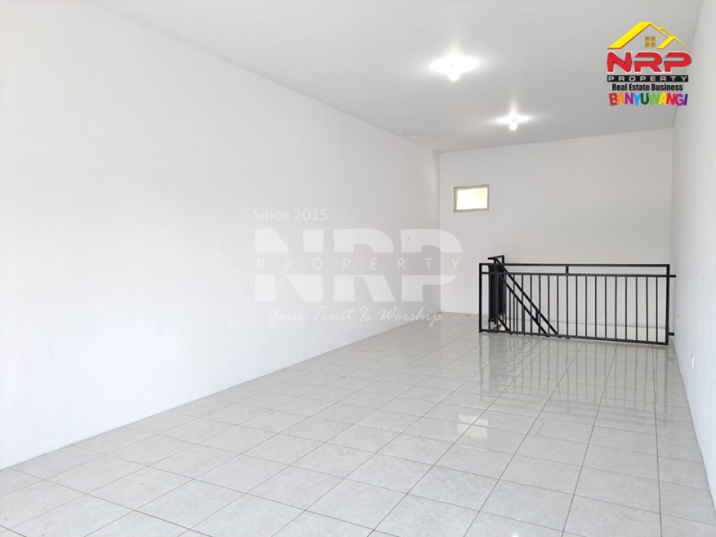Disewa Ruko Strategis tepi Jl. Gajah Mada - Banyuwangi  Disewa Ruko Strategis tepi Jl. Gajah Mada - Banyuwangi  Disewa Ruko Strategis tepi Jl. Gajah Mada - Banyuwangi&nbsp;
Cocok untuk kantor, studio foto, toko, maupun usaha lainnya.&nbsp;
Dekat pusat pendidikan dan NRP BANYUWANGI