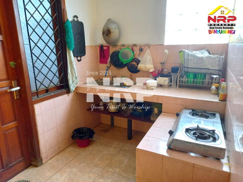 Disewa Rumah Hook di Perum. Mendut Regency - Banyuwangi  Disewa Rumah Hook di Perum. Mendut Regency - Banyuwangi  Disewa Rumah Hook di Perum. Mendut Regency - Banyuwangi&nbsp;
Hunian Exclusive terletak di Kawasan Perumahan Elit di Pusat Kota Banyuwangi

Luas Tanah : 147 NRP BANYUWANGI