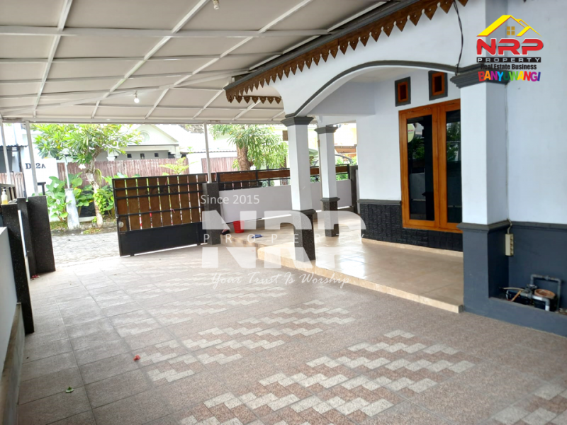 Disewa Rumah Hook di Perum. Mendut Regency - Banyuwangi  Disewa Rumah Hook di Perum. Mendut Regency - Banyuwangi  Disewa Rumah Hook di Perum. Mendut Regency - Banyuwangi&nbsp;
Hunian Exclusive terletak di Kawasan Perumahan Elit di Pusat Kota Banyuwangi

Luas Tanah : 147 NRP BANYUWANGI