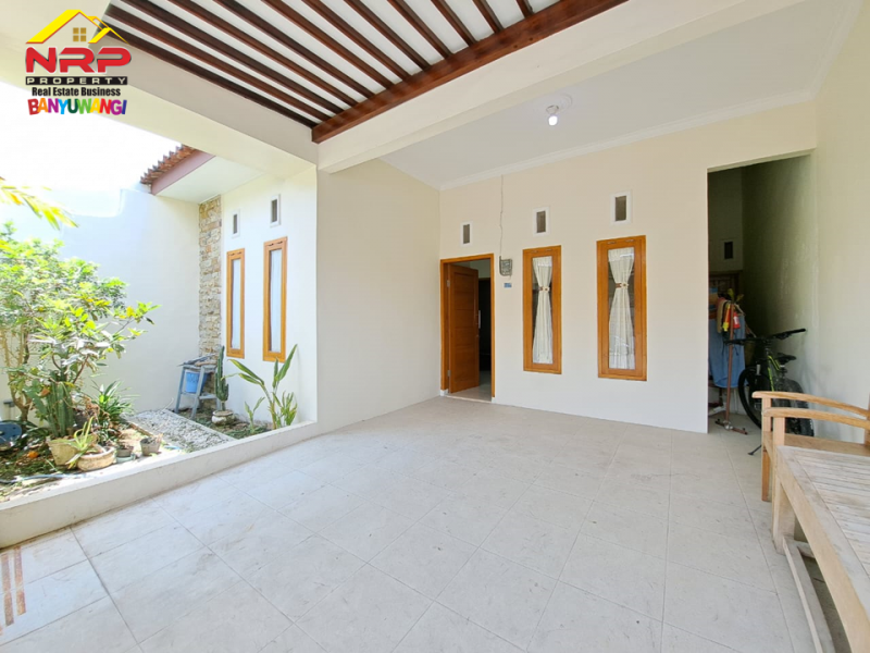 Disewa Rumah Minimalis Full Furniture Siap Huni di Pusat Kota Banyuwangi Disewa Rumah Minimalis Full Furniture Siap Huni di Pusat Kota Banyuwangi Disewa Rumah Minimalis Full Furniture Siap Huni di Pusat Kota Banyuwangi
Lokasi Strategis, Dekat Pusat Perbelanjaan, Pendidikan, Transportasi Umun dan NRP BANYUWANGI