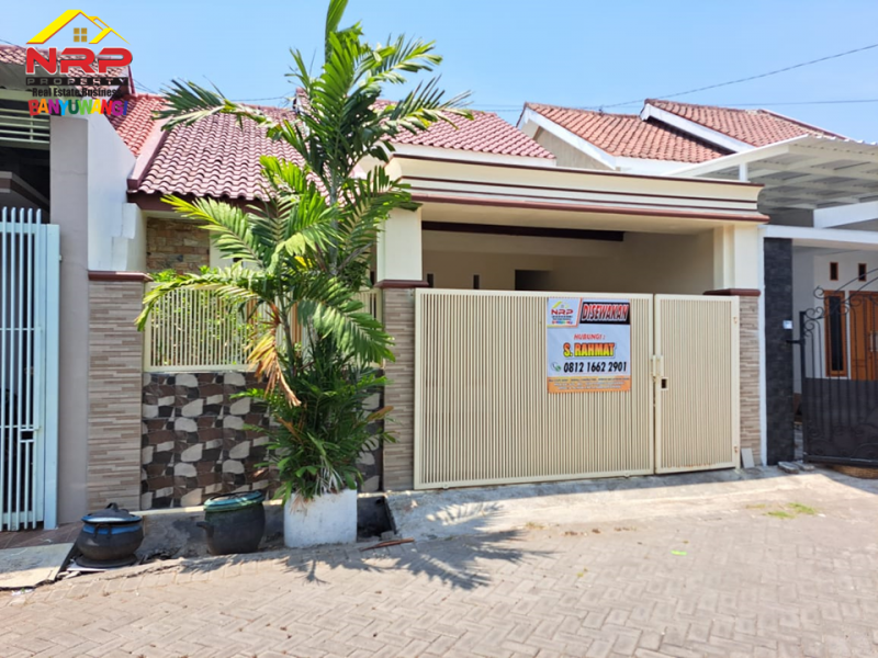 Disewa Rumah Minimalis Full Furniture Siap Huni di Pusat Kota Banyuwangi Disewa Rumah Minimalis Full Furniture Siap Huni di Pusat Kota Banyuwangi Disewa Rumah Minimalis Full Furniture Siap Huni di Pusat Kota Banyuwangi
Lokasi Strategis, Dekat Pusat Perbelanjaan, Pendidikan, Transportasi Umun dan NRP BANYUWANGI