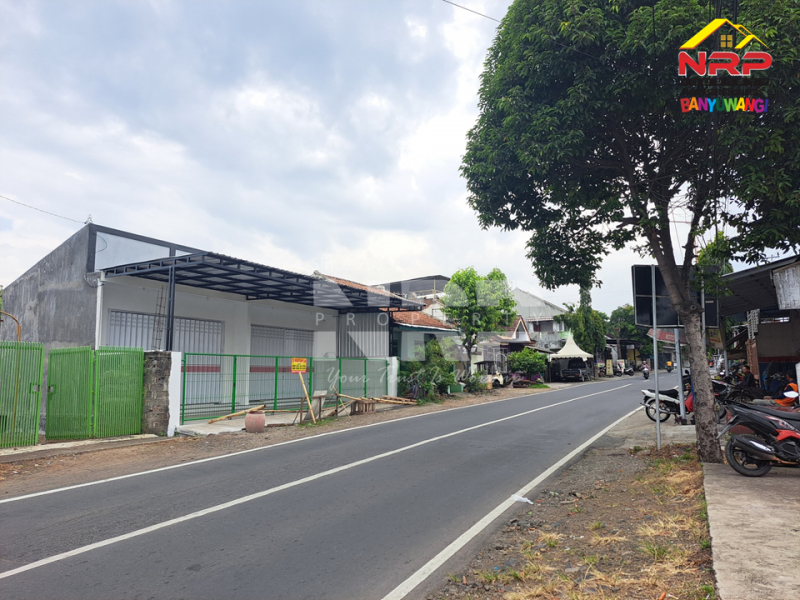 Disewakan 2 Ruko di tepi Jln. Banjarsari, Glagah - Banyuwangi  Disewakan 2 Ruko di tepi Jln. Banjarsari, Glagah - Banyuwangi  Disewakan 2 Ruko di tepi Jln. Banjarsari, Glagah - Banyuwangi&nbsp;
Berada dikawasan Sekolah ternama di Banyuwangi, Barat JPL sasak perot NRP BANYUWANGI