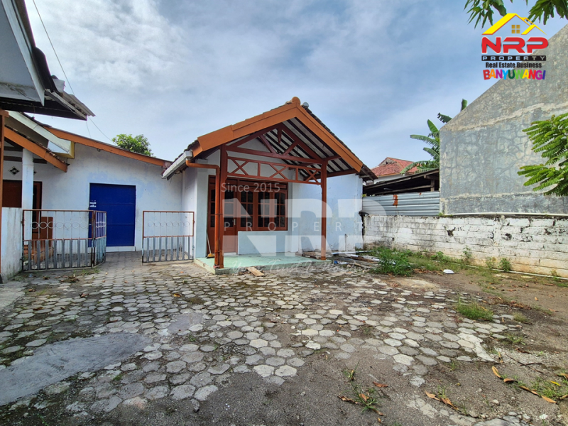 Disewakan 3 Unit Rumah + 1 Gudang di Depan SD Model Banyuwangi  Disewakan 3 Unit Rumah + 1 Gudang di Depan SD Model Banyuwangi  Disewakan 3 Unit Rumah + 1 Gudang di Depan SD Model Banyuwangi&nbsp;
Lokasi Sangat Strategis dekat dengan Fasilitas Pendidikan, Pusat Bisnis, dan NRP BANYUWANGI