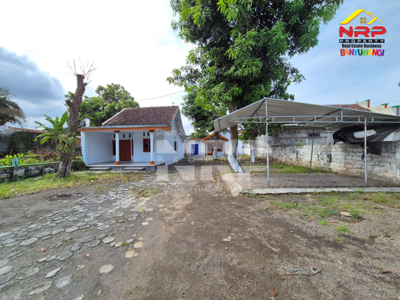 Disewakan 3 Unit Rumah + 1 Gudang di Depan SD Model Banyuwangi  Disewakan 3 Unit Rumah + 1 Gudang di Depan SD Model Banyuwangi  Disewakan 3 Unit Rumah + 1 Gudang di Depan SD Model Banyuwangi&nbsp;
Lokasi Sangat Strategis dekat dengan Fasilitas Pendidikan, Pusat Bisnis, dan NRP BANYUWANGI