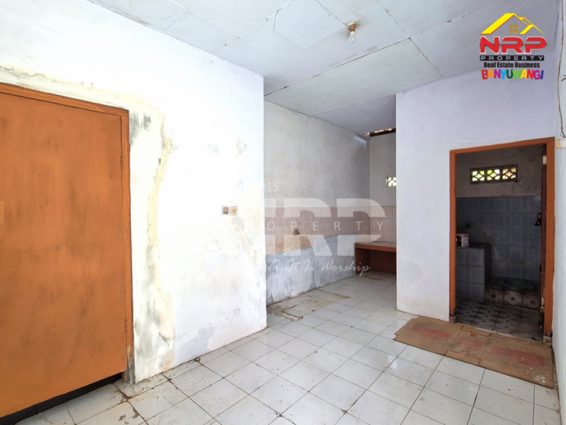 Disewakan 3 Unit Rumah + 1 Gudang di Depan SD Model Banyuwangi  Disewakan 3 Unit Rumah + 1 Gudang di Depan SD Model Banyuwangi  Disewakan 3 Unit Rumah + 1 Gudang di Depan SD Model Banyuwangi&nbsp;
Lokasi Sangat Strategis dekat dengan Fasilitas Pendidikan, Pusat Bisnis, dan NRP BANYUWANGI