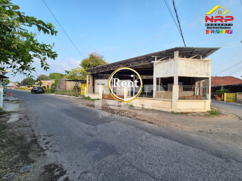 Disewakan 4 Toko di tepi Jl. Trunojoyo - Banyuwangi  Disewakan 4 Toko di tepi Jl. Trunojoyo - Banyuwangi  Disewakan 4 Toko di tepi Jl. Trunojoyo - Banyuwangi&nbsp;
Toko strategis di belakang KPUD Banyuwangi.&nbsp;
Akses jln ramai, arah menuju SMPN 2 Banyuwangi, NRP BANYUWANGI