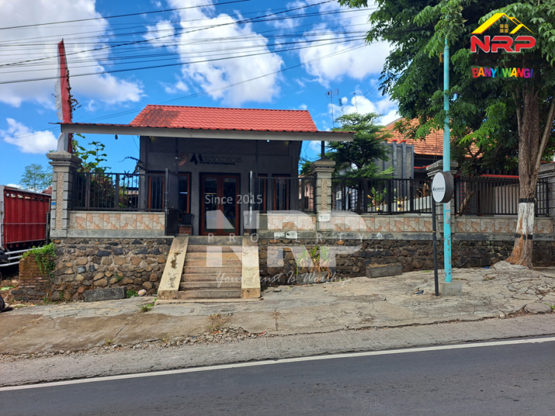 Disewakan Cafe/Resto siap pakai di Banjarsari - Banyuwangi  Disewakan Cafe/Resto siap pakai di Banjarsari - Banyuwangi  Disewakan Cafe/Resto siap pakai di Banjarsari - Banyuwangi&nbsp;
Jalan utama menuju kawah ijen, kawasan resto dan cafe.&nbsp;
Cocok untuk kamu yang ingin NRP BANYUWANGI