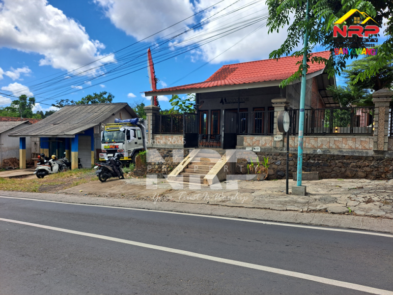 Disewakan Cafe/Resto siap pakai di Banjarsari - Banyuwangi  Disewakan Cafe/Resto siap pakai di Banjarsari - Banyuwangi  Disewakan Cafe/Resto siap pakai di Banjarsari - Banyuwangi&nbsp;
Jalan utama menuju kawah ijen, kawasan resto dan cafe.&nbsp;
Cocok untuk kamu yang ingin NRP BANYUWANGI