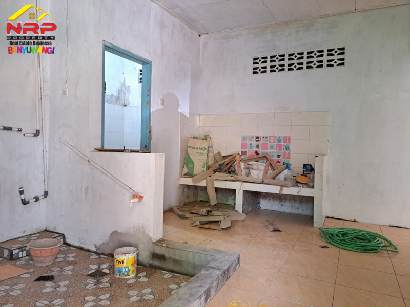 Disewakan Gudang di Pusat Kota Banyuwangi . 100 Meter dari Jalan Brawijaya  Disewakan Gudang di Pusat Kota Banyuwangi . 100 Meter dari Jalan Brawijaya  Disewakan Gudang di Pusat Kota Banyuwangi . 100 Meter dari Jalan Brawijaya
Cocok untuk Gudang Barang atau Kantor Distributor.
Akses Jalan Lebar, Mobil/Truk NRP BANYUWANGI
