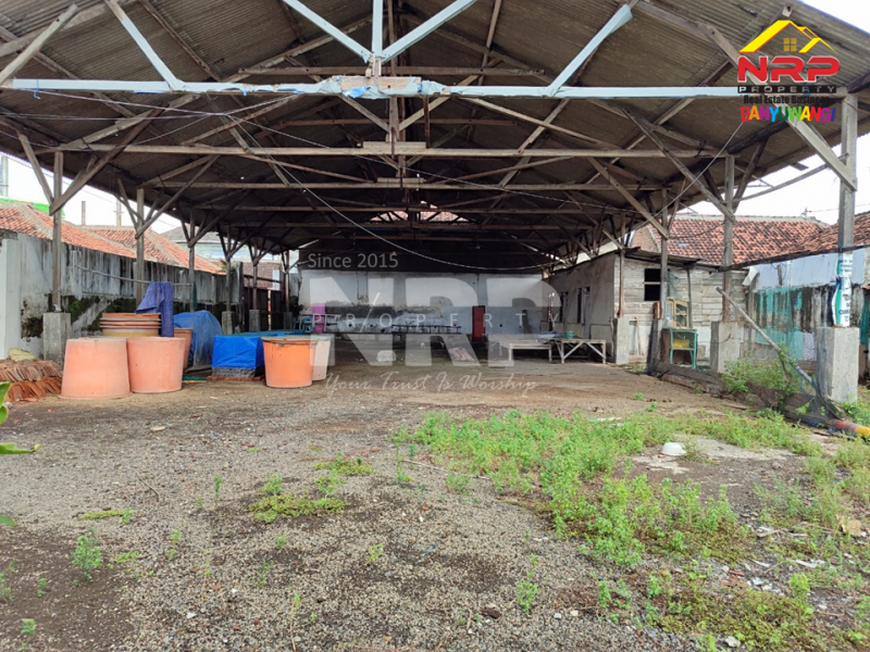 Disewakan Gudang Murah di Muncar Banyuwangi  Disewakan Gudang Murah di Muncar Banyuwangi  Disewakan Gudang Murah di Muncar Banyuwangi&nbsp;
Berbatasan dengan pantai, Akses jl. pickup, truk, mobil

Luas Tanah : +/- 1.500 M2
SHM

Fasilitas : NRP BANYUWANGI